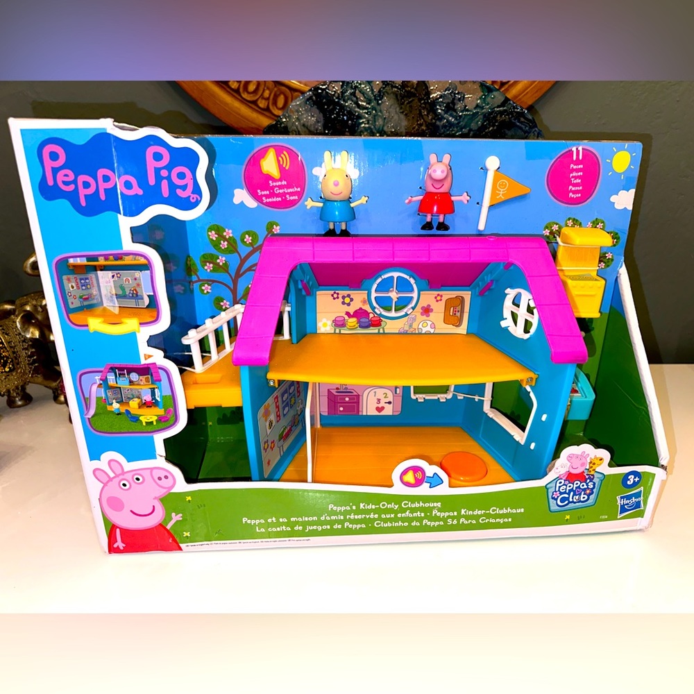 Peppa Pig Peppa’s Kids-Only Clubhouse Preschool Playset NEW